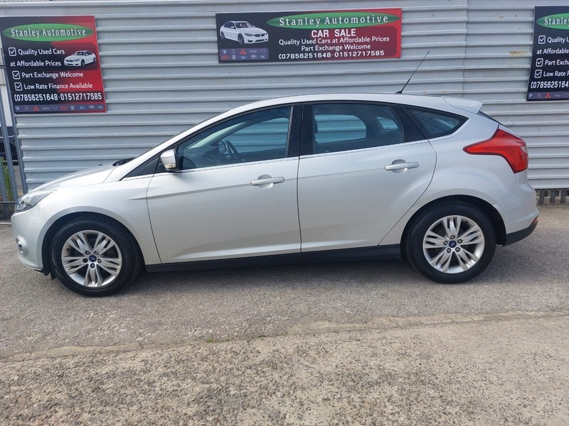 Ford Focus 1.0 Ecoboost 125 Zetec S White #4