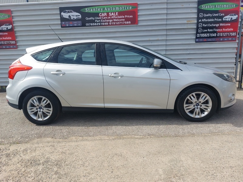 Ford Focus 1.0 Ecoboost 125 Zetec S White #8