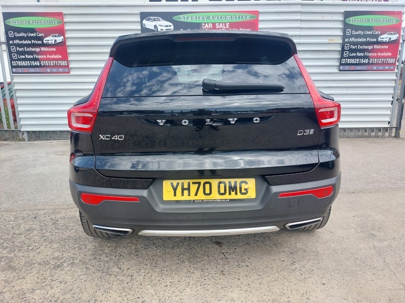 Volvo XC40 D3 Inscription Pro YH70OMG Black #6