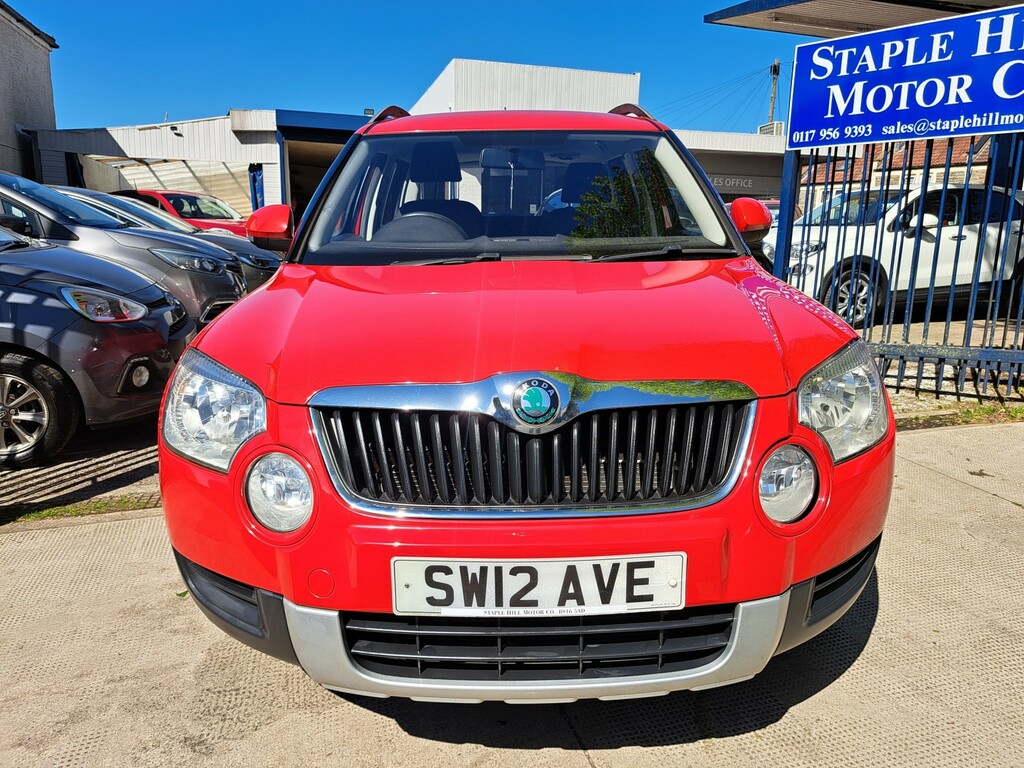 Skoda Yeti 1.2 Tsi S Red #4