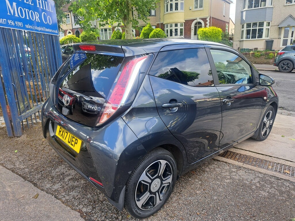 Toyota Aygo 1.0 Vvt-i X-clusiv3 RX17UEP Grey #3