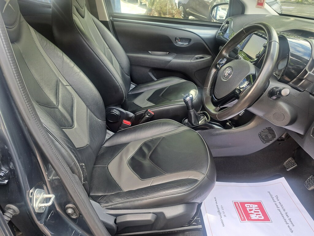 Toyota Aygo 1.0 Vvt-i X-clusiv3 RX17UEP Grey #4