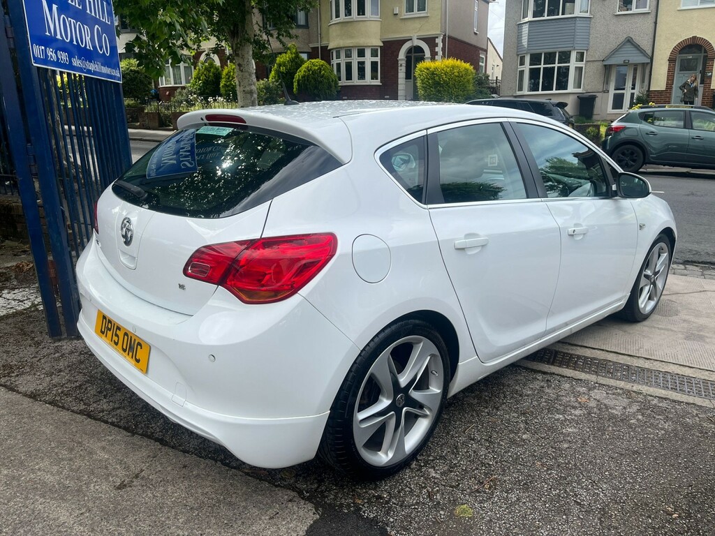 Vauxhall Astra 1.6 I Limited Edition White #3