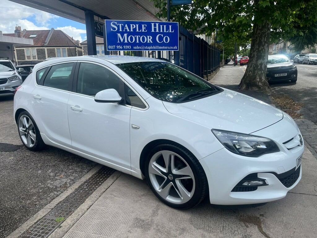 Vauxhall Astra 1.6 I Limited Edition White