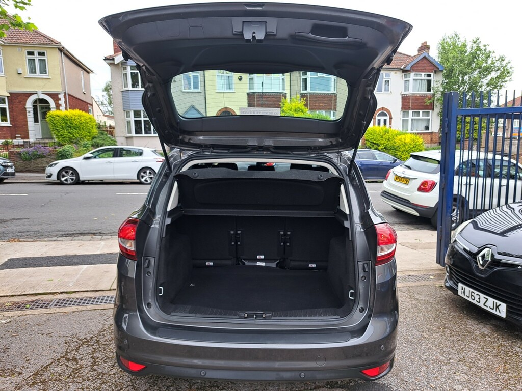 Ford C-Max Titanium Black #16