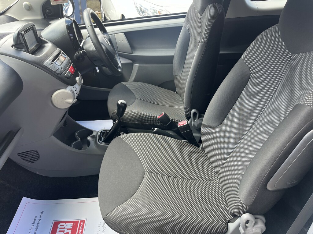 Toyota Aygo Red #8