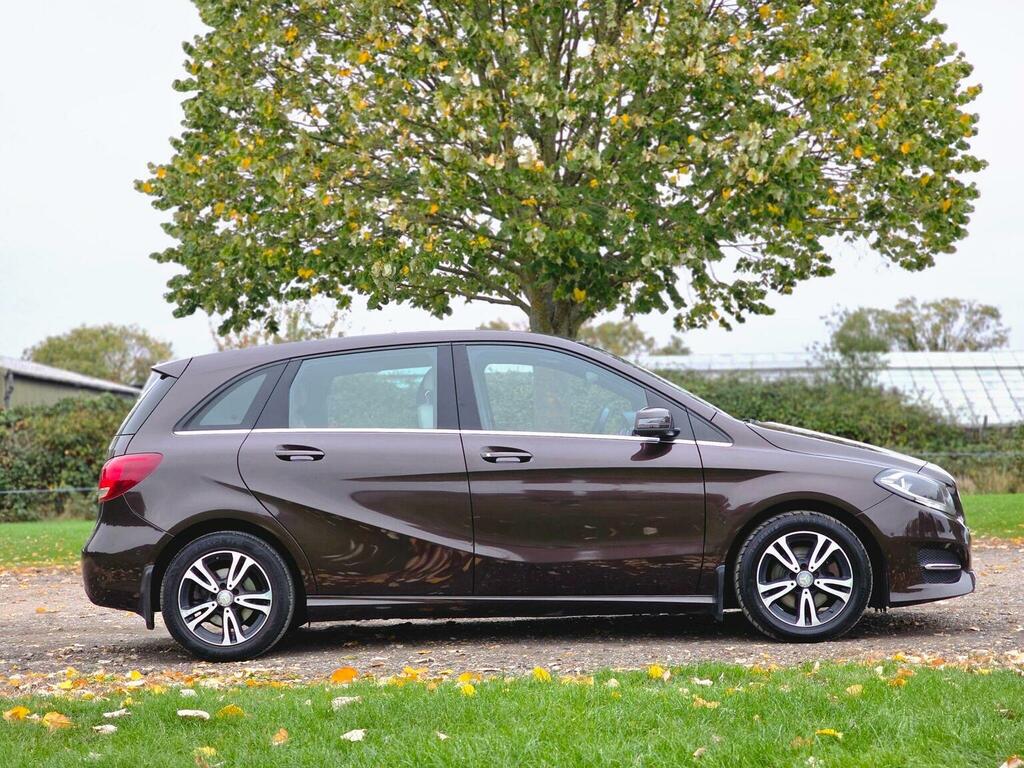 Mercedes-Benz B Class 1.6 B180 Se Executive 7G-dct Euro 6 Ss FP16ONS Brown #4