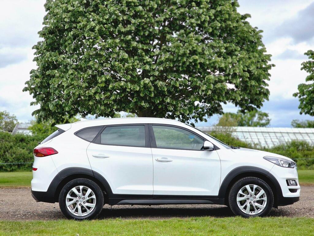 Hyundai Tucson 1.6 T-gdi Se Nav Dct Euro 6 Ss EA19PYV White #3