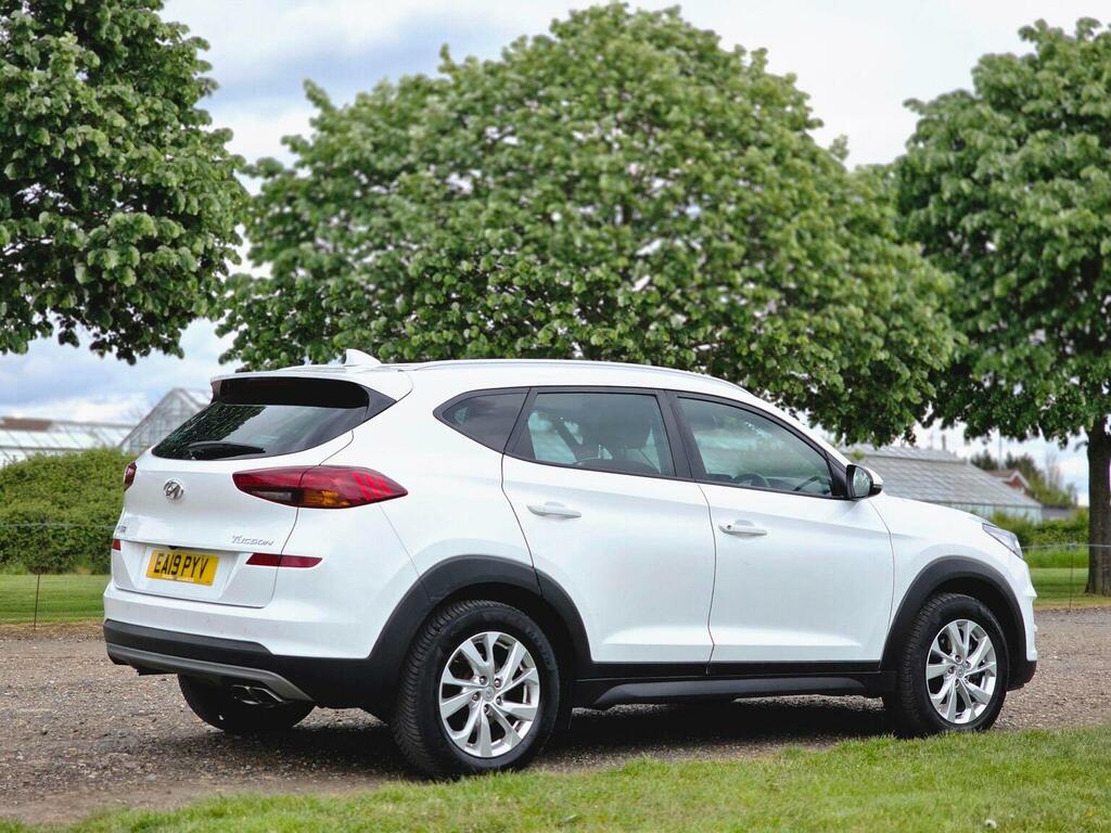 Hyundai Tucson 1.6 T-gdi Se Nav Dct Euro 6 Ss EA19PYV White #4