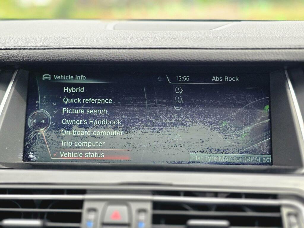 BMW 7 Series M Sport White #47