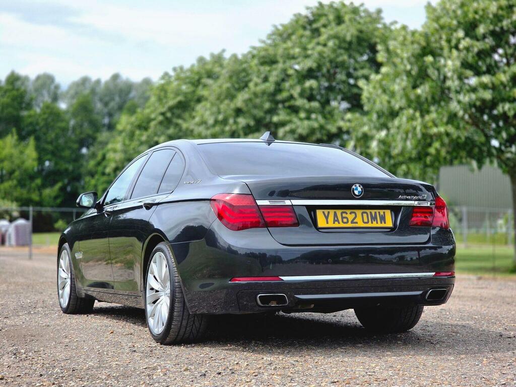 BMW 7 Series M Sport White #8
