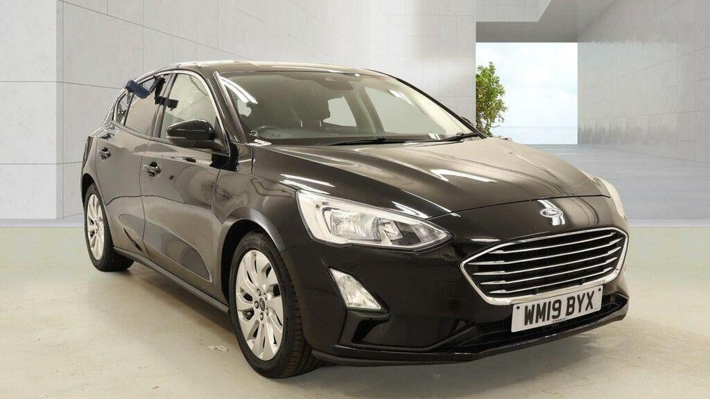 Ford Focus 1.0T Ecoboost Zetec Euro 6 Ss WM19BYX Black