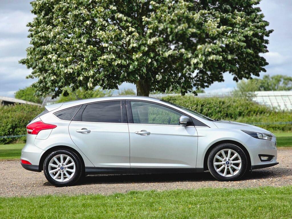 Ford Focus 1.0T Ecoboost Titanium Euro 6 Ss CN17XJX Silver #3