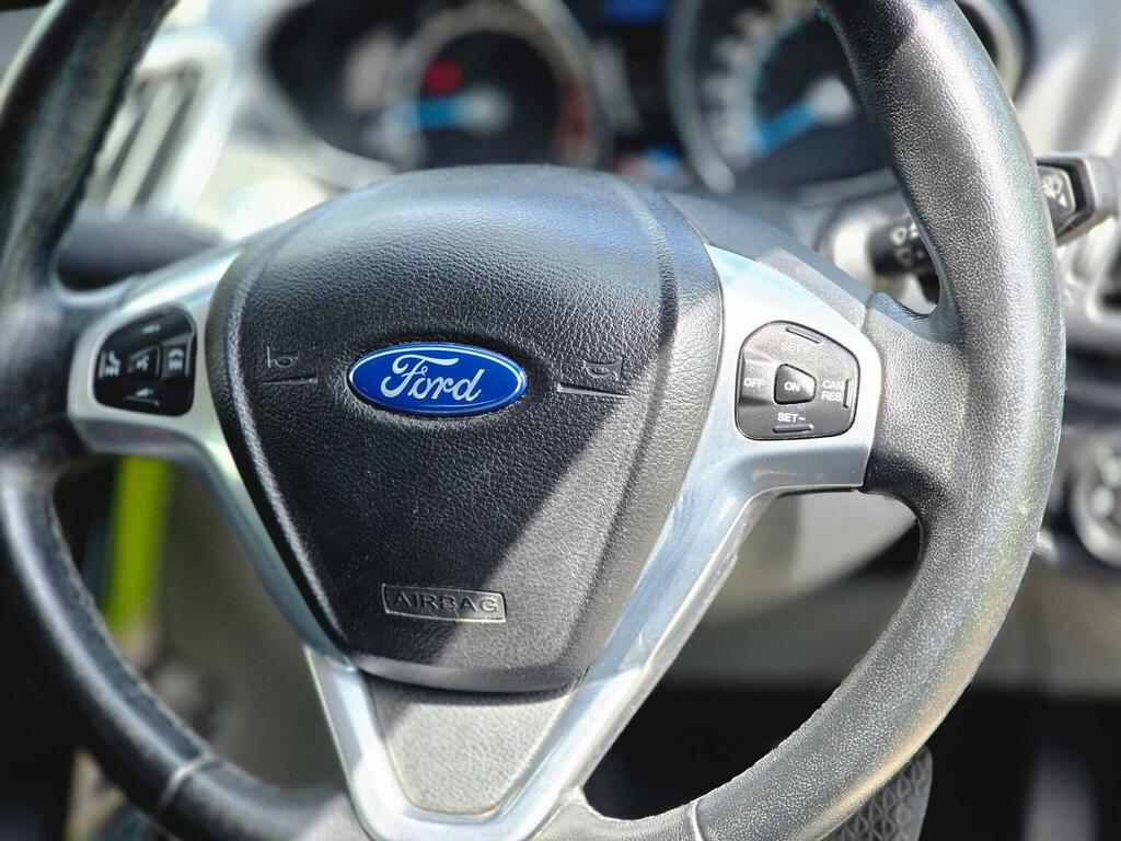 Ford B-Max 1.4 Zetec Euro 5 White #37