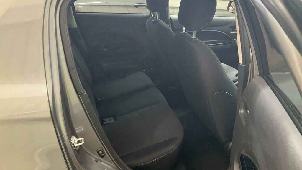 Mitsubishi Mirage Mirage 4 White #9