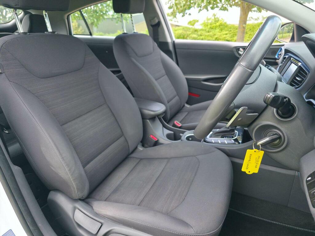 Hyundai Ioniq Hatchback Grey #20