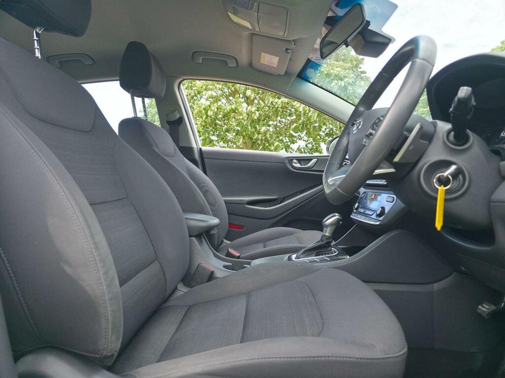 Hyundai Ioniq Hatchback Grey #16
