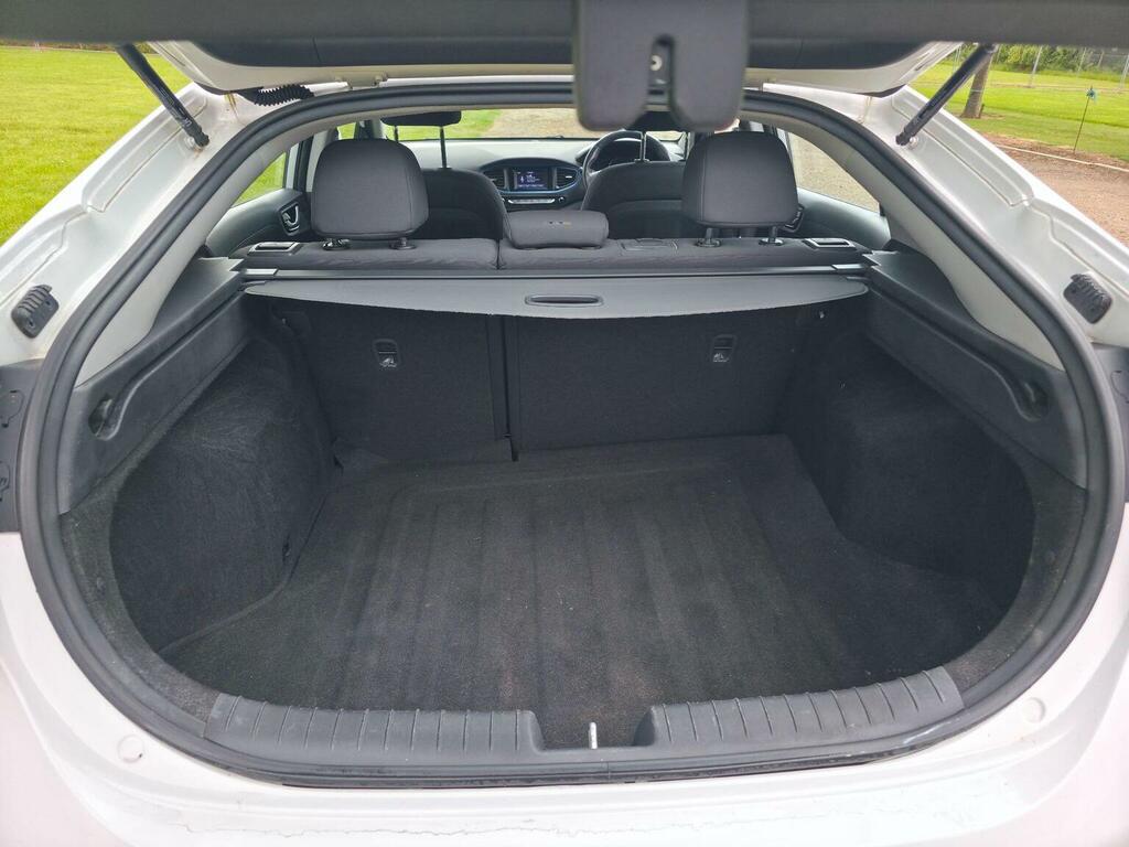 Hyundai Ioniq Hatchback Grey #45