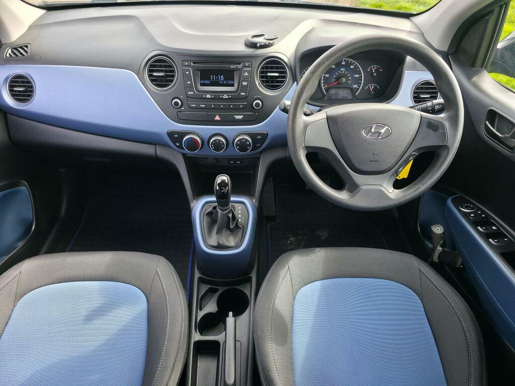 Hyundai I10 Hatchback Orange #20