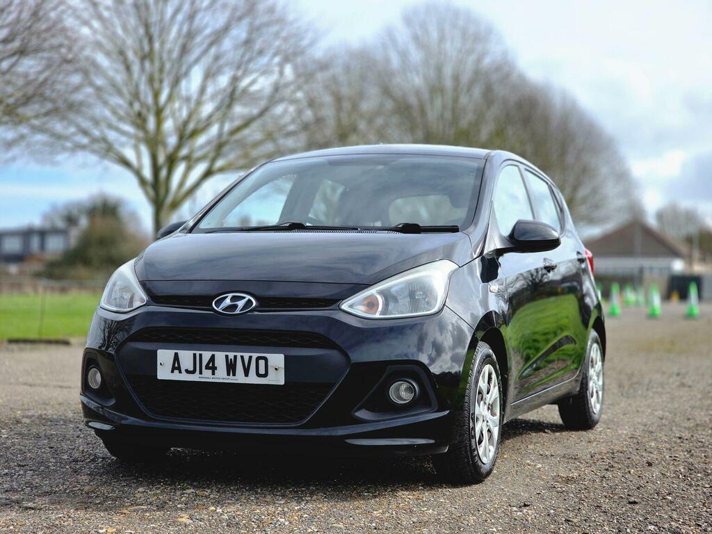 Hyundai I10 Hatchback Orange #13