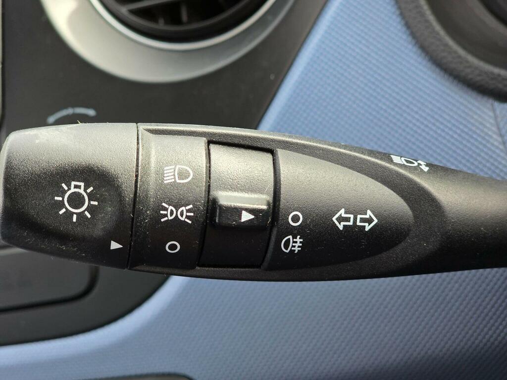 Hyundai I10 Hatchback Orange #31