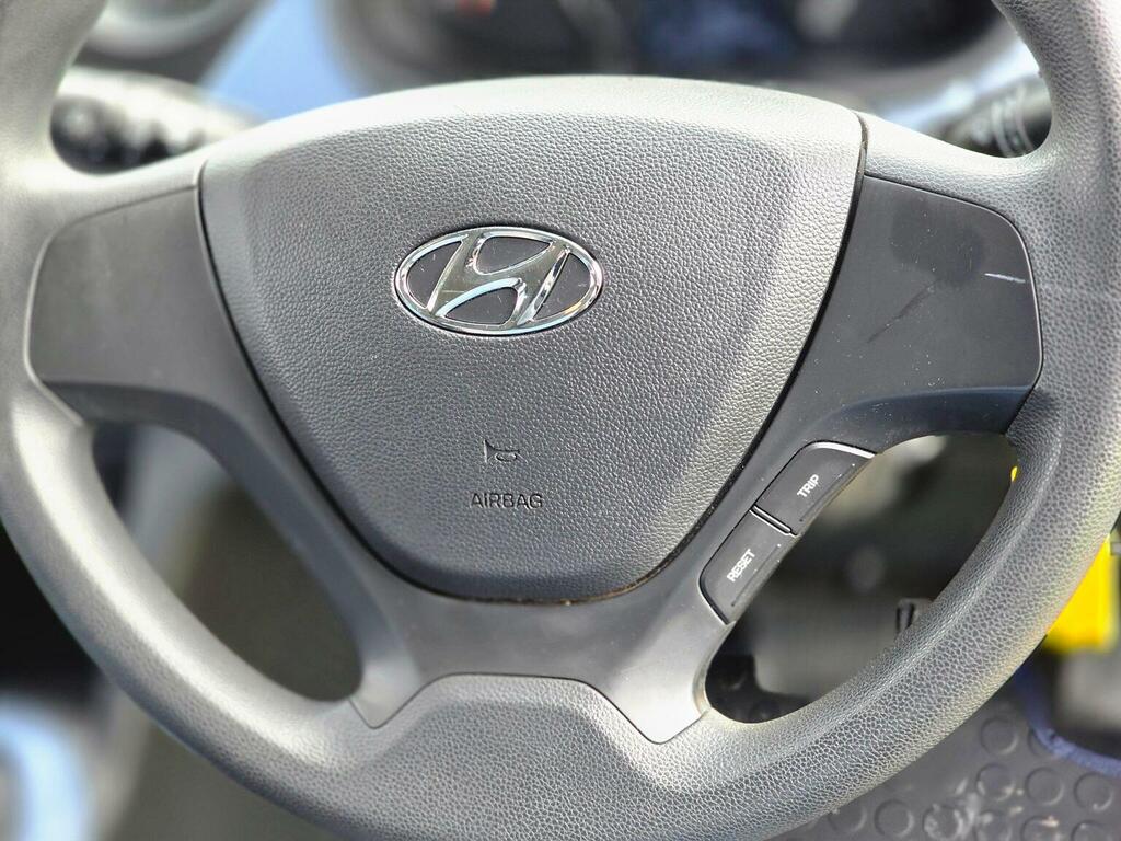 Hyundai I10 Hatchback Orange #33