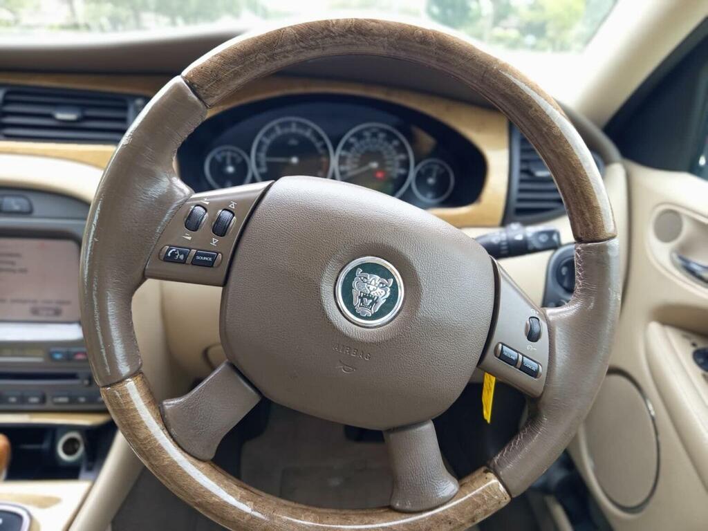 Jaguar X-Type 2.5 V6 Se Awd White #40