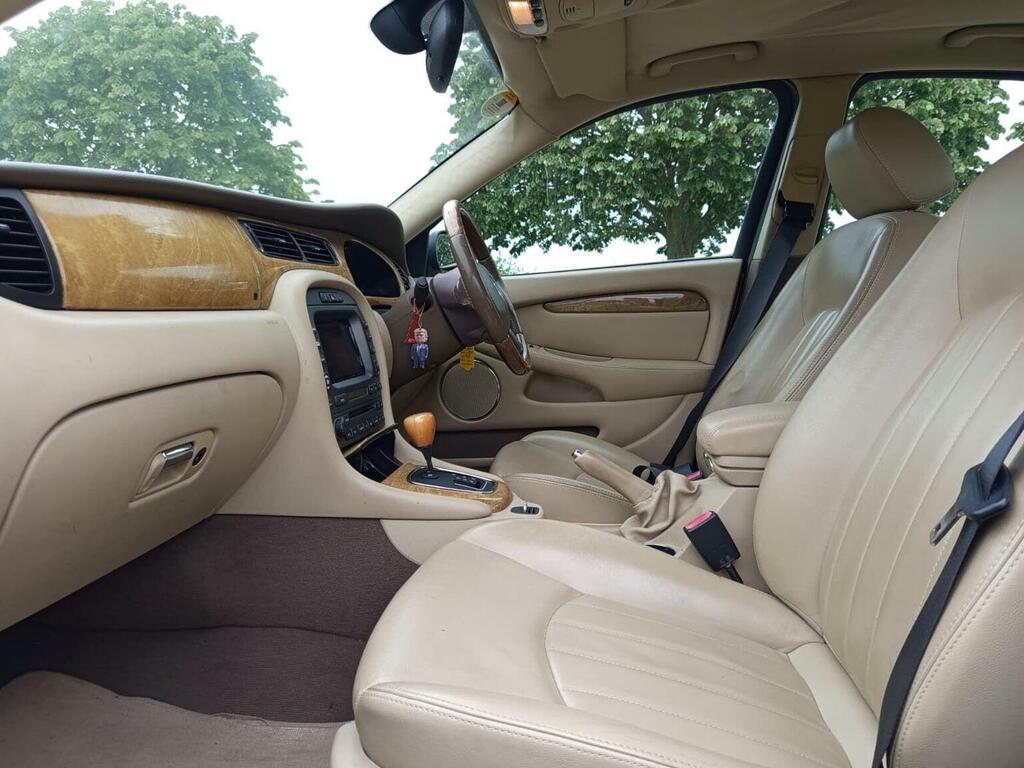 Jaguar X-Type 2.5 V6 Se Awd White #18