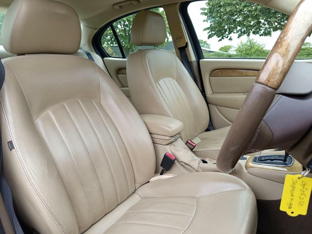 Jaguar X-Type 2.5 V6 Se Awd White #20