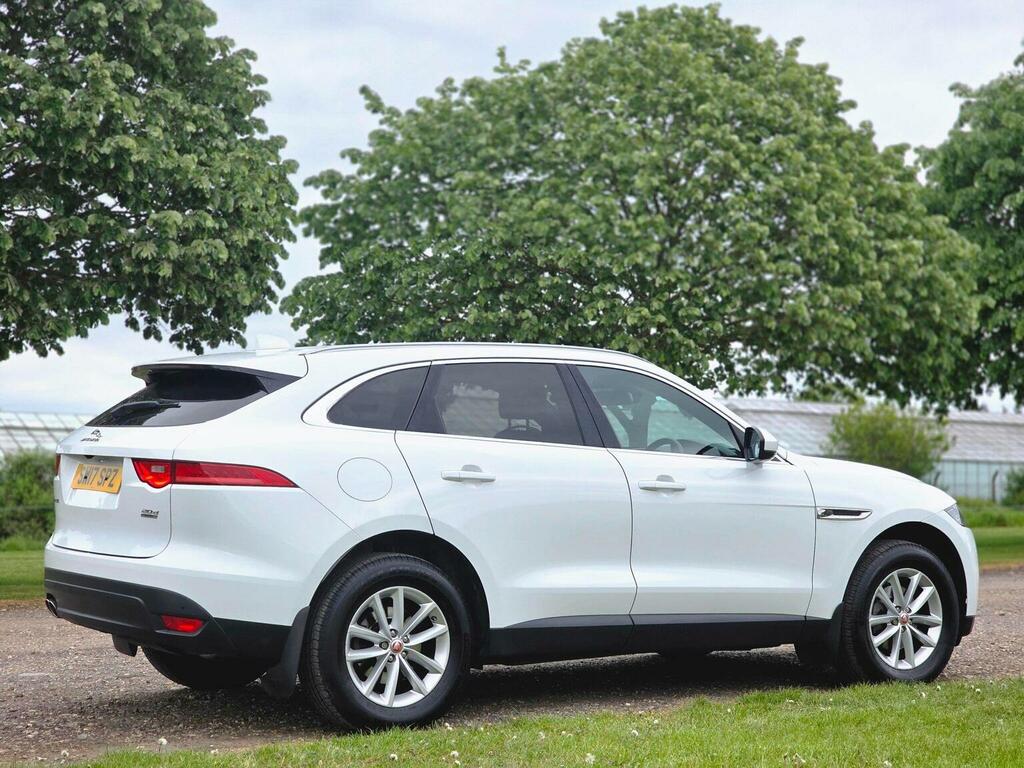 Jaguar F-Pace 2.0 D180 Prestige Awd Euro 6 Ss White #4