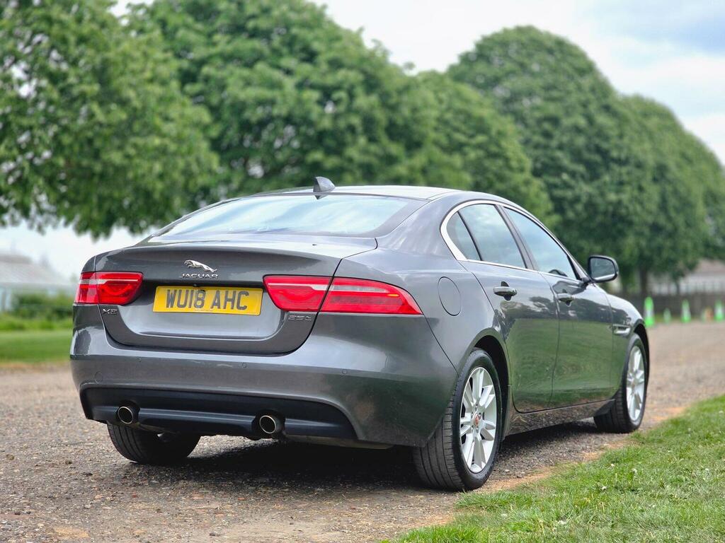 Jaguar XE 2.0I Gpf Prestige Euro 6 Ss Grey #6