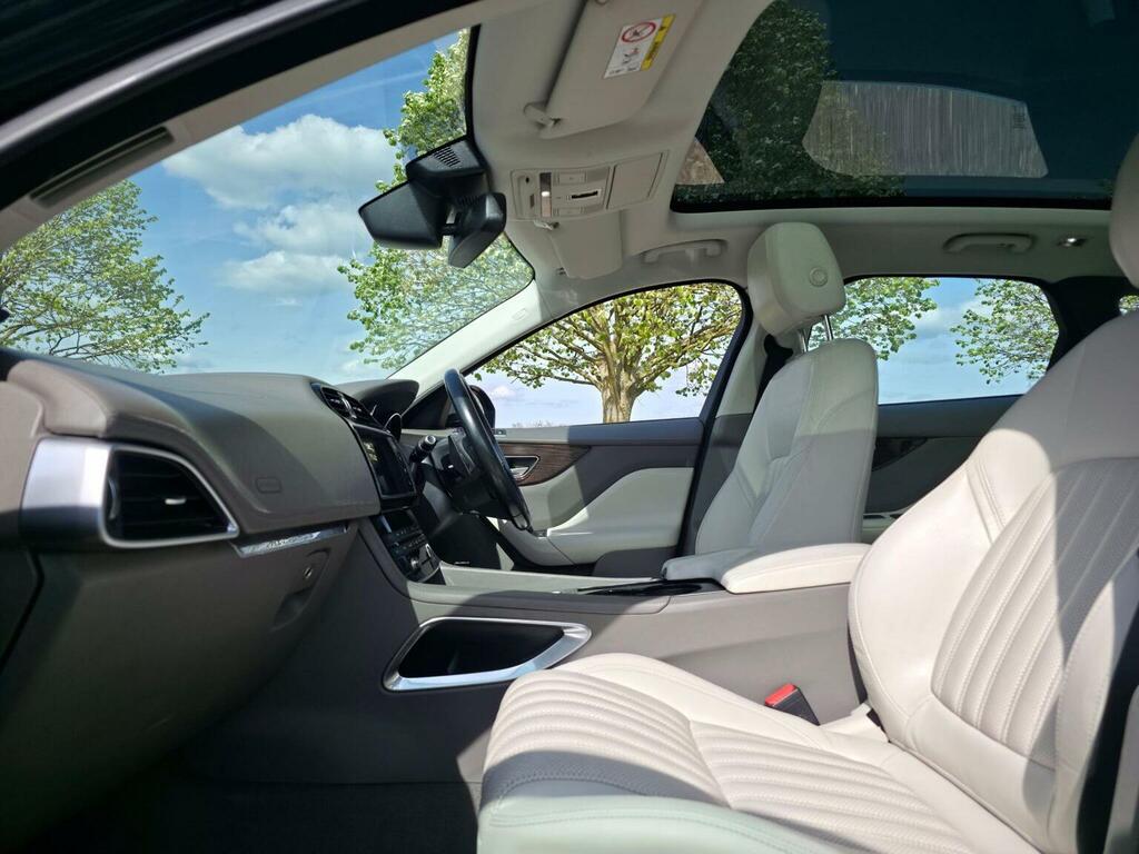 Jaguar F-Pace R-sport Awd Black #18