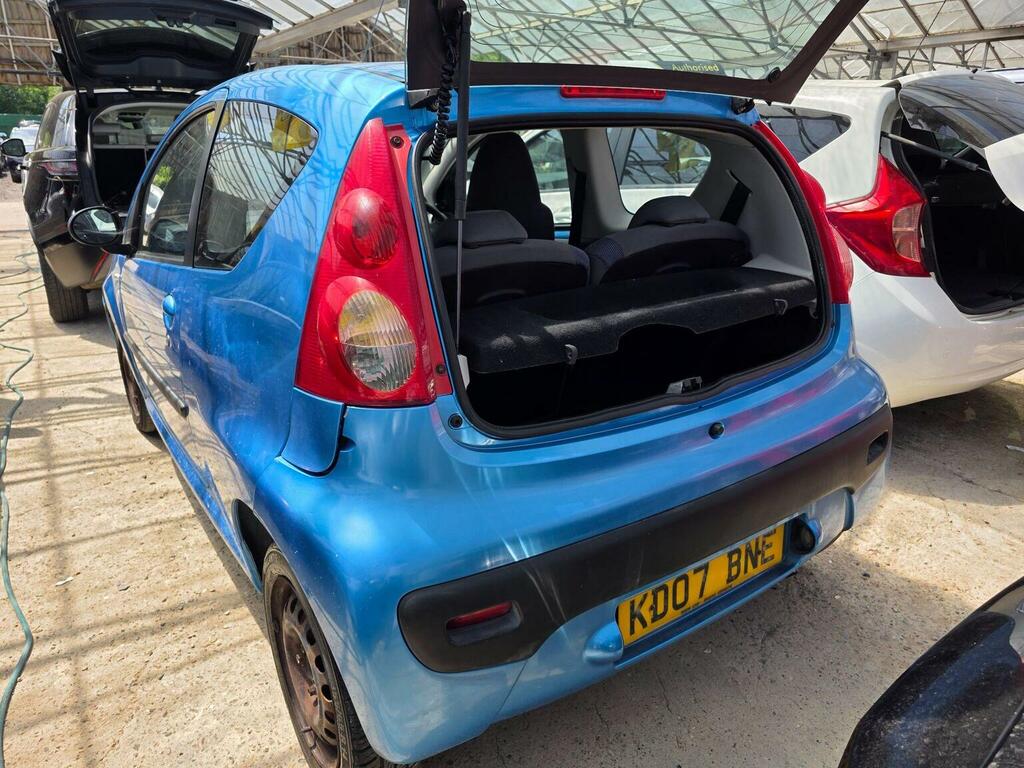 Peugeot 107 1.0 12V Urban Euro 4 Blue #3