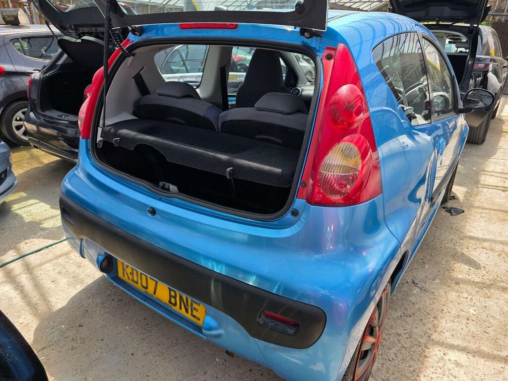 Peugeot 107 1.0 12V Urban Euro 4 Blue #5
