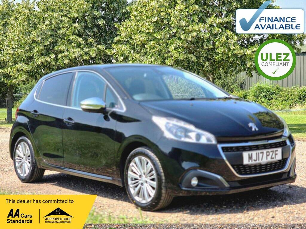 Peugeot 208 1.2 Puretech Allure Eat Euro 6 Ss Black
