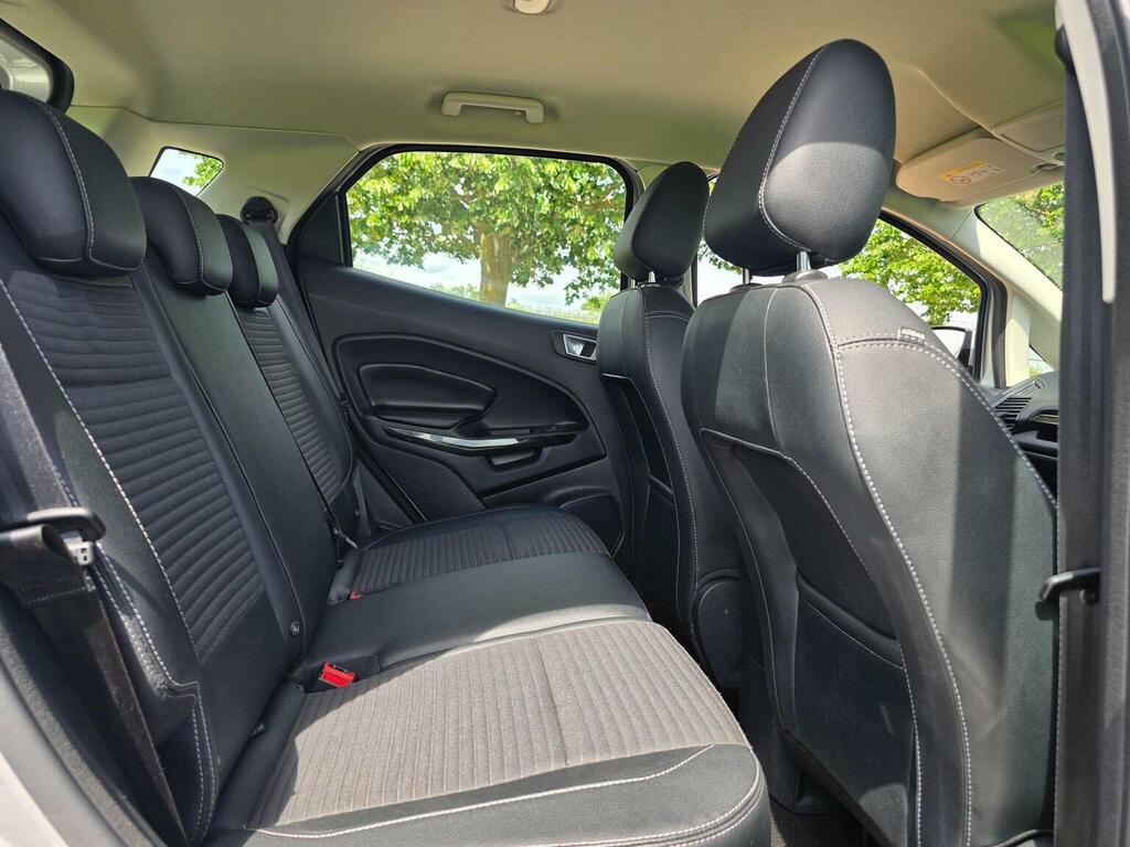Ford Ecosport Ecosport Titanium Silver #18