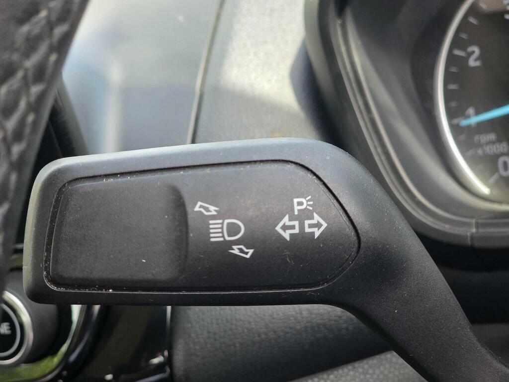 Ford Ecosport Ecosport Titanium Silver #35