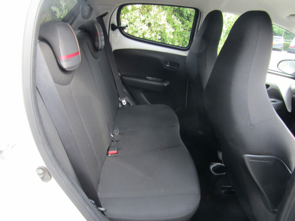 Peugeot 108 108 Allure RY65AFK White #6
