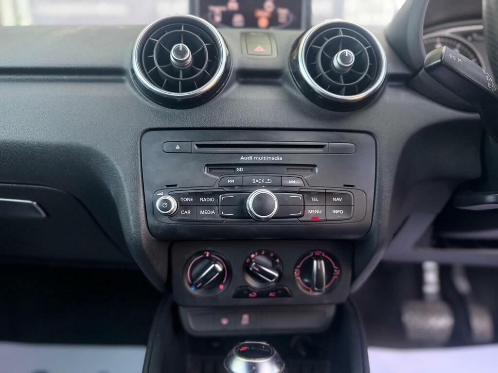 Audi A1 1.6 Tdi Sport Euro 5 Ss Black #21