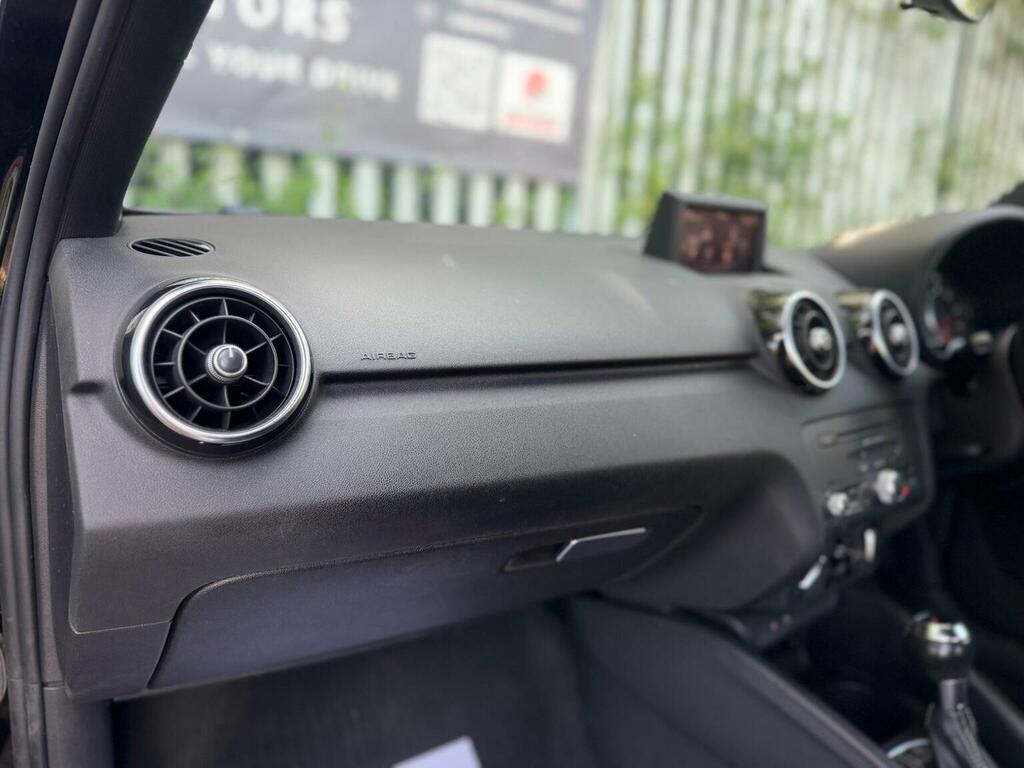 Audi A1 1.6 Tdi Sport Euro 5 Ss Black #32