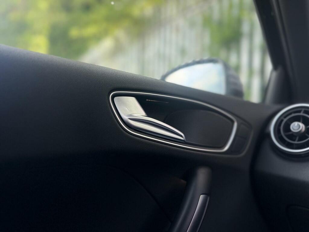 Audi A1 1.6 Tdi Sport Euro 5 Ss Black #22