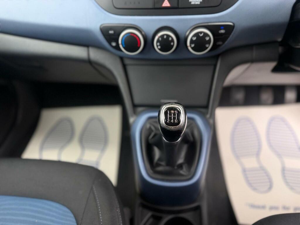 Hyundai I10 1.0 S 65 Bhp White #18