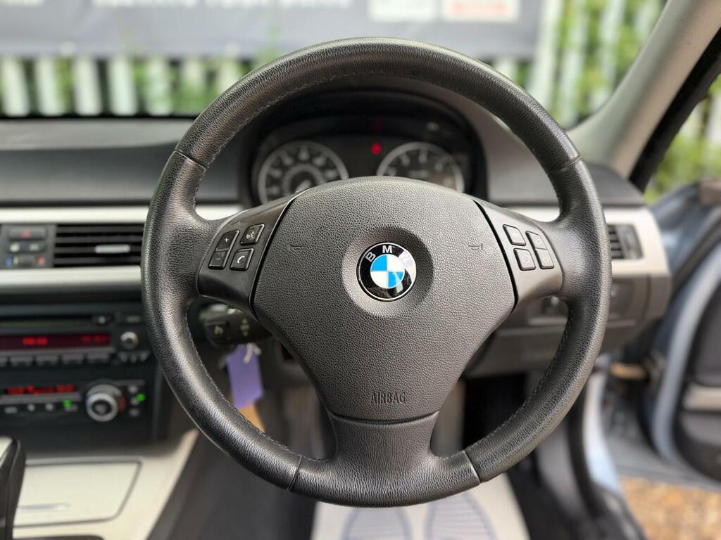 BMW 3 Series Saloon 2.0 Blue #14