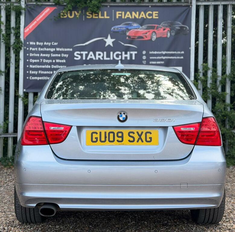 BMW 3 Series Saloon 2.0 Blue #9