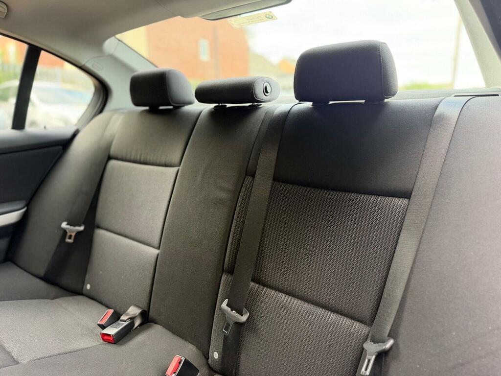 BMW 3 Series Saloon 2.0 Blue #30