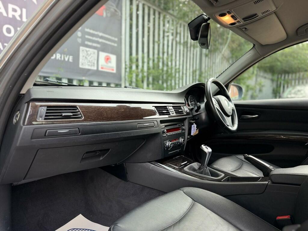 BMW 3 Series Estate Silver #28