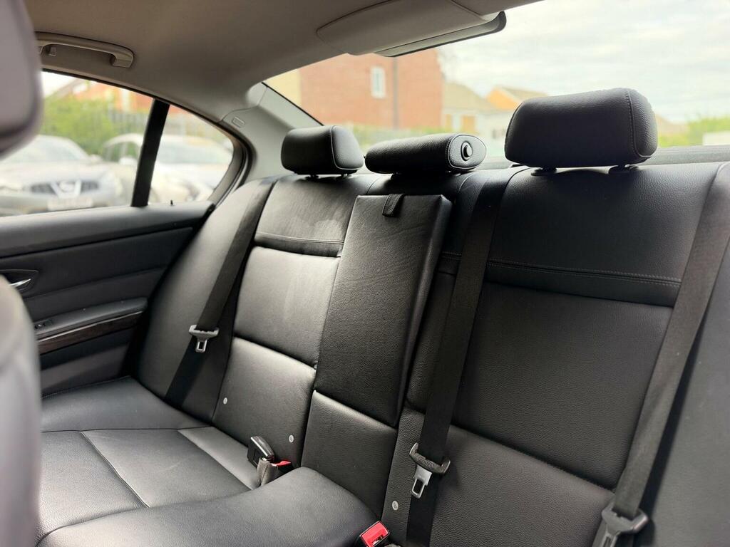 BMW 3 Series Estate Silver #31