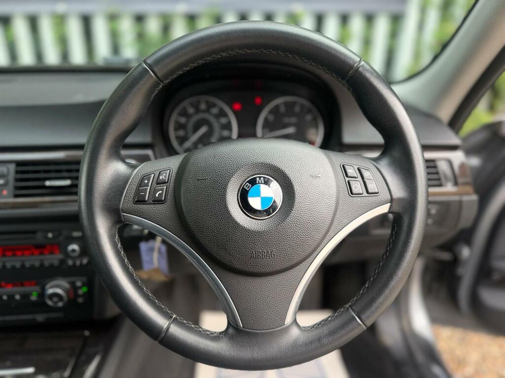 BMW 3 Series Estate Silver #15