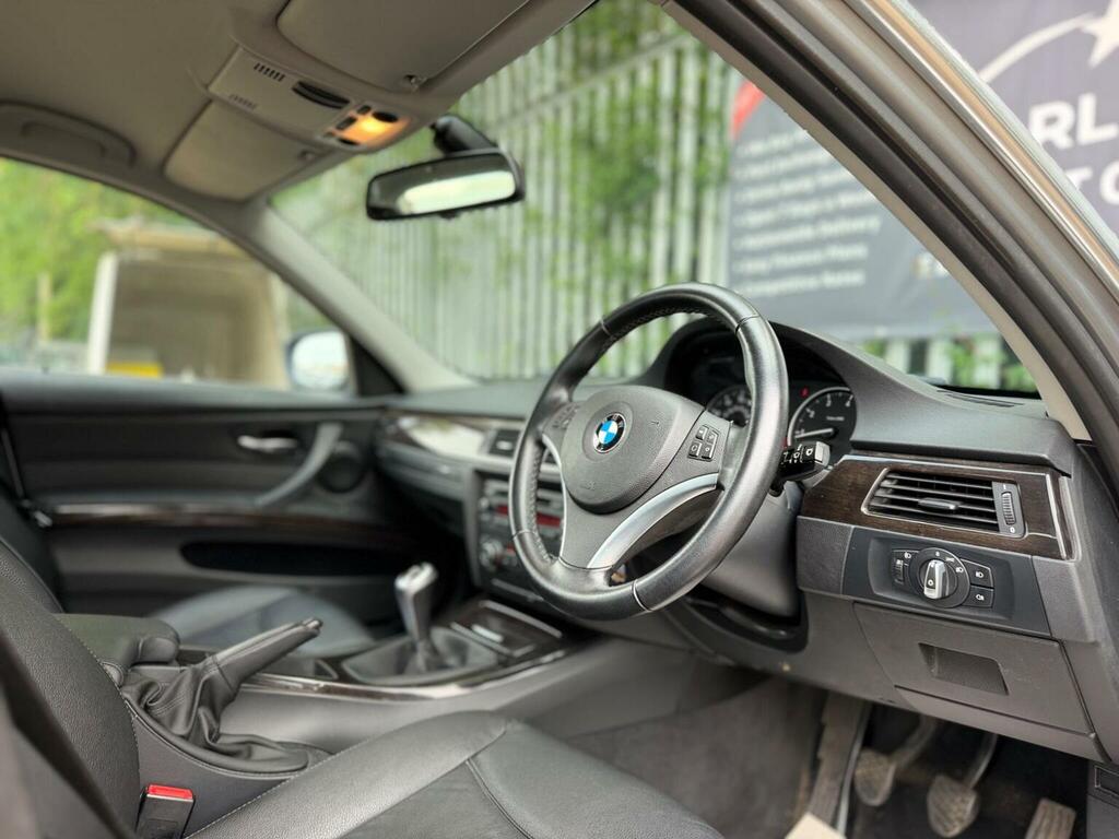 BMW 3 Series Estate Silver #25