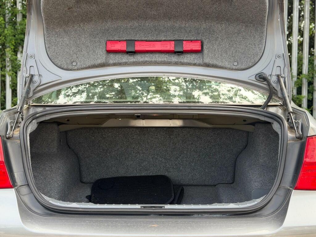 BMW 3 Series Estate Silver #42